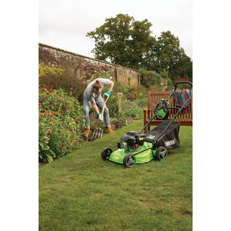 Draper Composite Deck Petrol Lawn Mower, 390mm, 132cc/3.3HP 58567 Draper - Dynamic Drive
