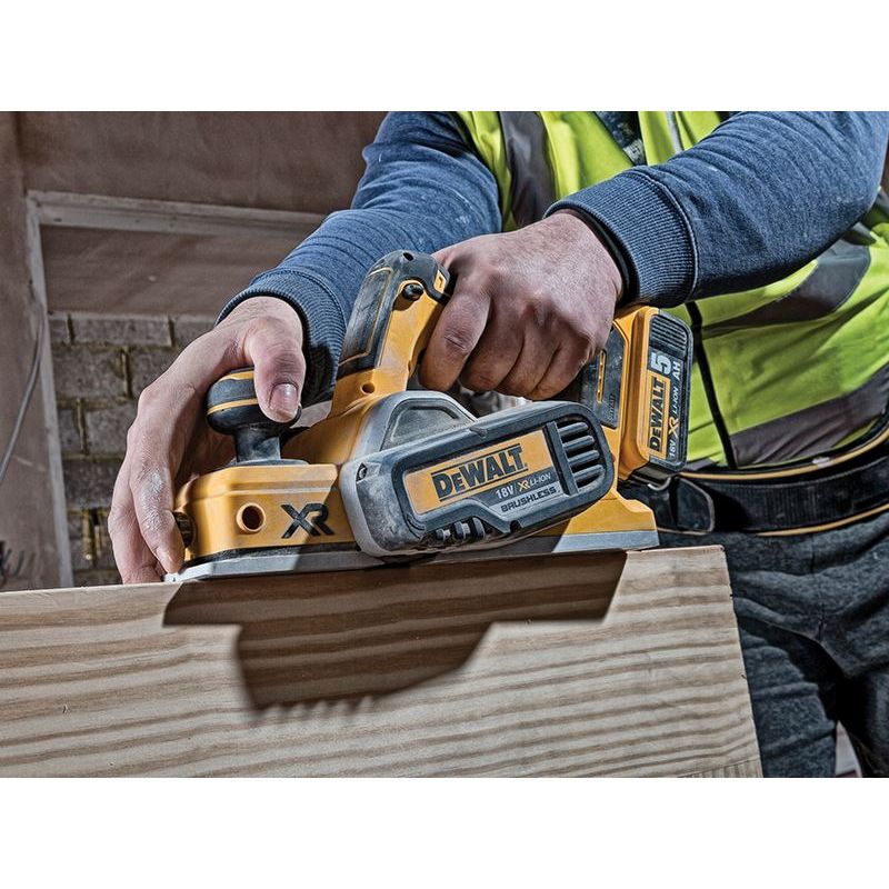 Dewalt Power Tools DCP580P2 XR Brushless Planer 18V 2 x 5.0Ah Li-ion DeWALT Power Tools - Dynamic Drive