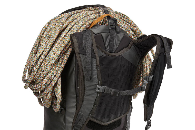 Thule Stir 35L men's hiking rucksack obsidian grey Hiking backpack Thule - Dynamic Drive