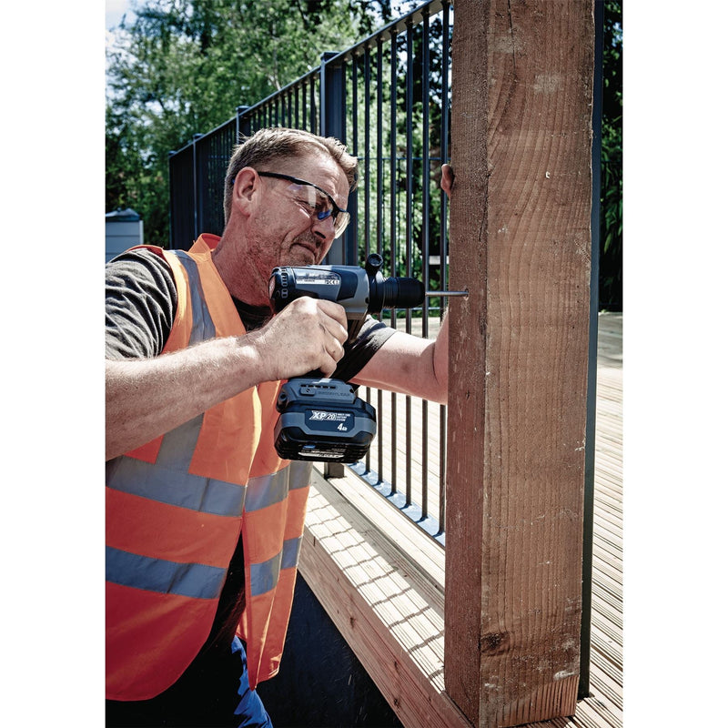 Draper XP20 20V Brushless Combi Drill, 135Nm, 1 x 4.0Ah Battery, 1 x Fast Charge Draper - Dynamic Drive