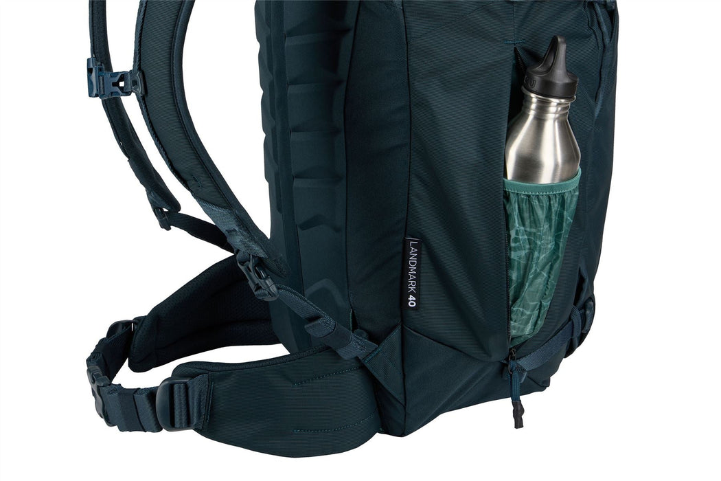 Thule Landmark 40L travel pack darkest blue Thule - Dynamic Drive