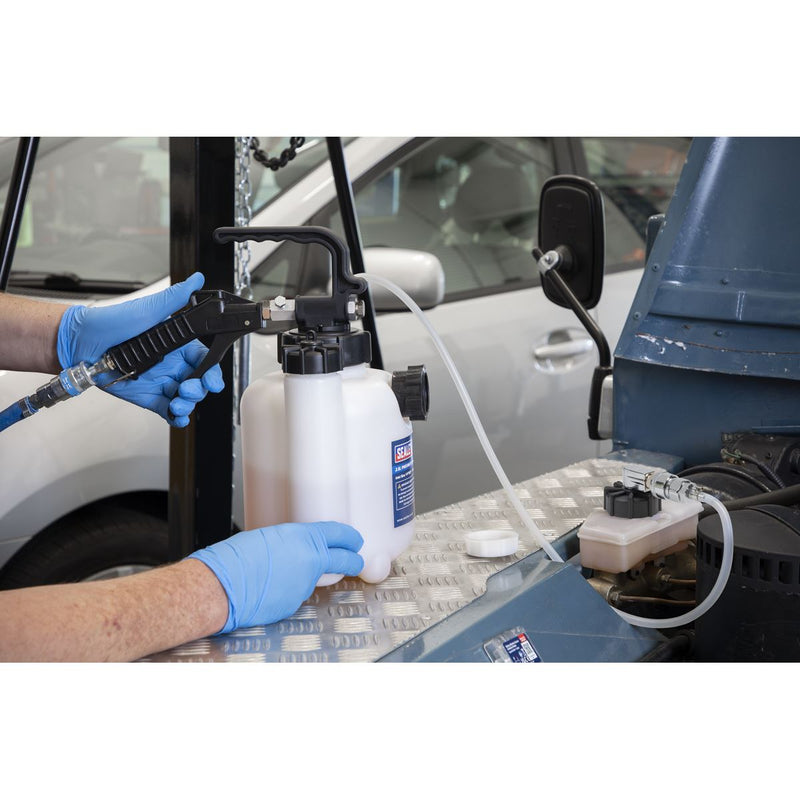 Sealey Pneumatic Brake & Clutch Bleeder 2.5L VS830 Sealey - Dynamic Drive