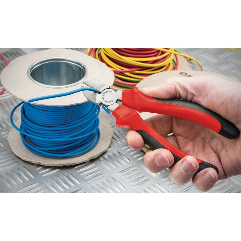 Draper Diagonal Side Cutter with Soft Grip Handles, 160mm 67988 Draper - Dynamic Drive