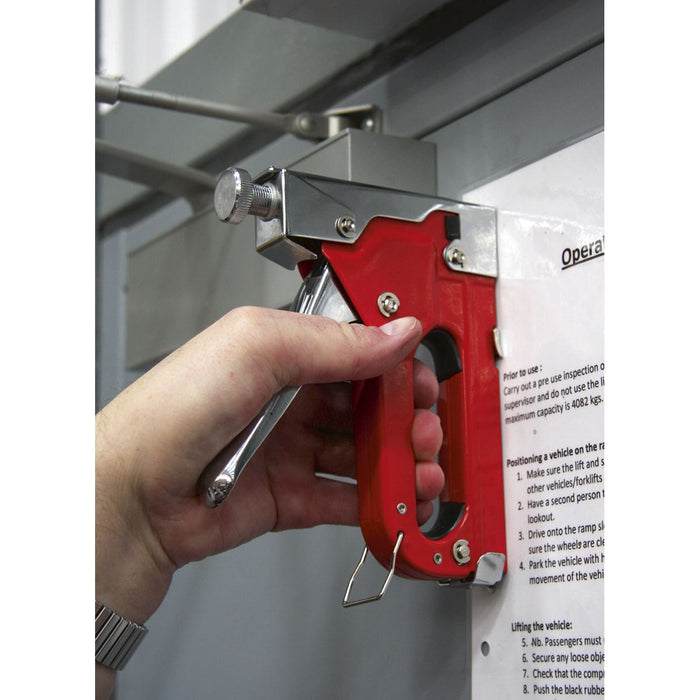 Sealey Staple & Nail Gun Heavy-Duty 4-14mm AK7061 Sealey  - Dynamic Drive