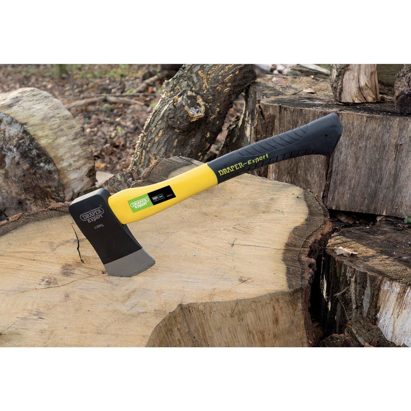 Draper Felling Axe with Fibreglass Shaft, 680g 09941 Draper - Dynamic Drive