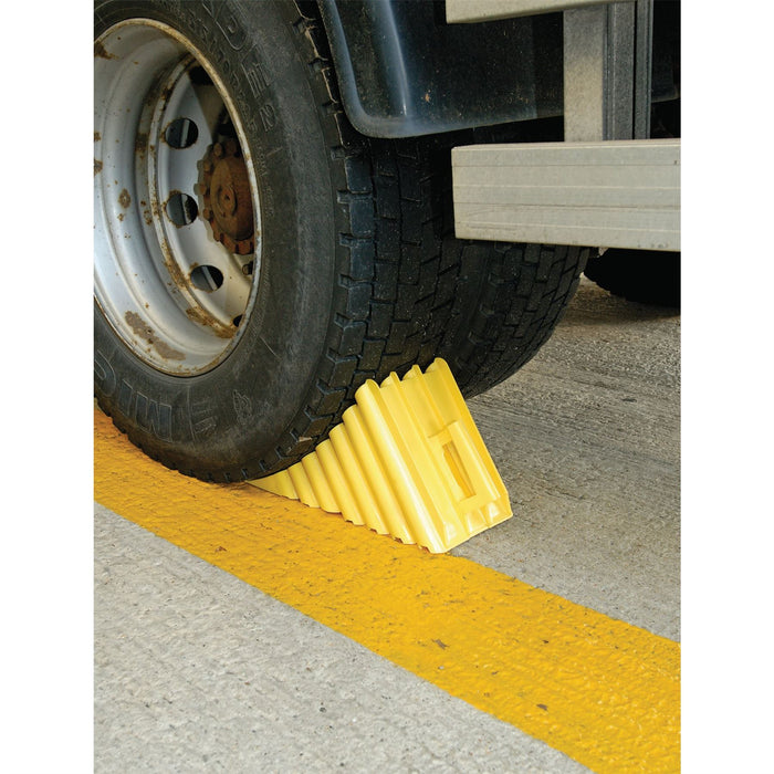 Draper Wheel Chock for Larger Than 920mm Dia. Wheels 12271 Draper - Dynamic Drive