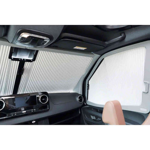 REMIfront IV Right Side Blinds for Mercedes Sprinter 2024 No Handle Remis - Dynamic Drive