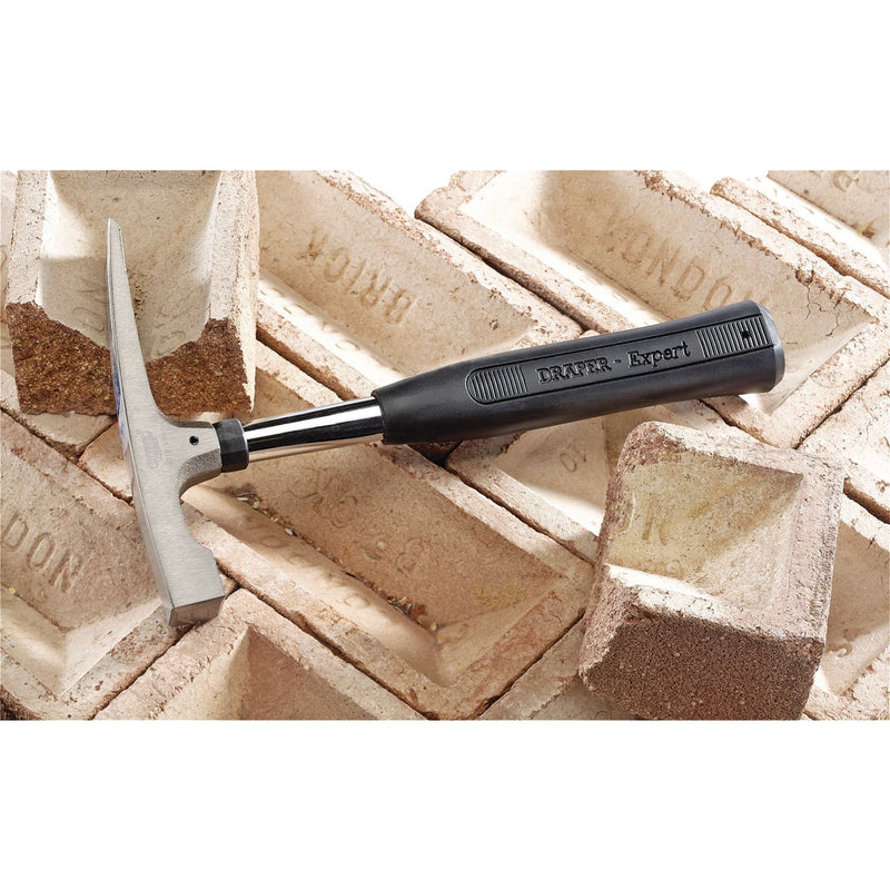 Draper Bricklayer's Hammer with Tubular Steel Shaft, 450g 00353 Draper - Dynamic Drive