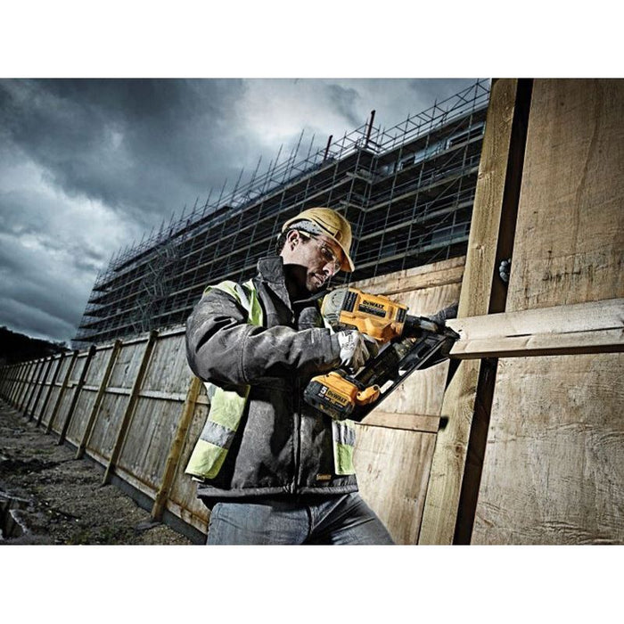 Dewalt Power Tools DCN692P2 Cordless XR 2-Speed First Fix Nailer 90mm 18V 2 x 5.0Ah Li-ion DeWALT Power Tools - Dynamic Drive