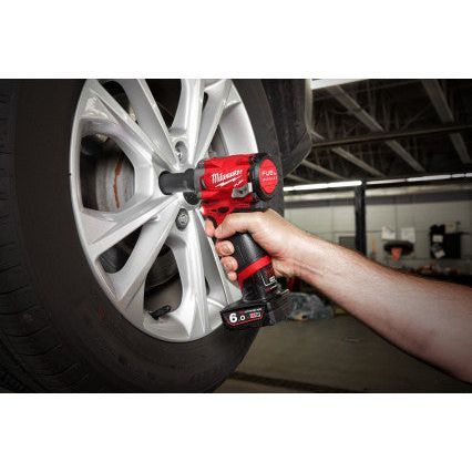 Milwaukee M12 FUEL Sub Compact 3/8in. Impact Wrench Milwaukee - Dynamic Drive