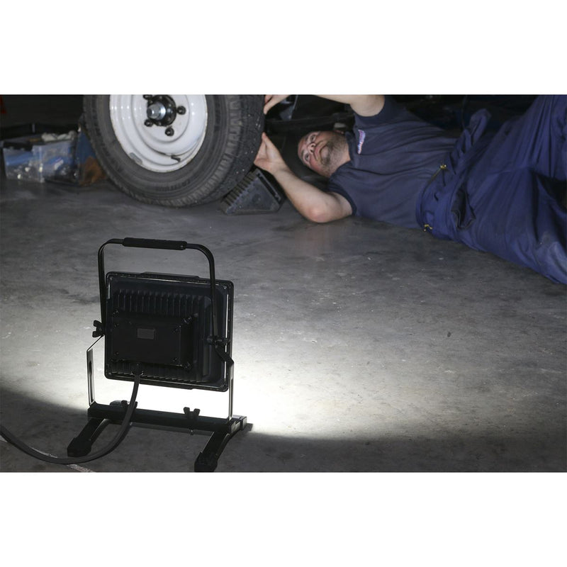 Sealey Portable Floodlight 70W Smd Led 230V Sealey - Dynamic Drive