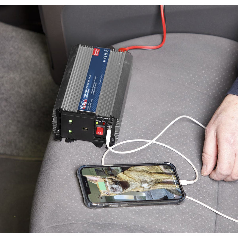 Sealey Power Inverter 300W 12V DC 230V~50Hz PI300 Sealey - Dynamic Drive