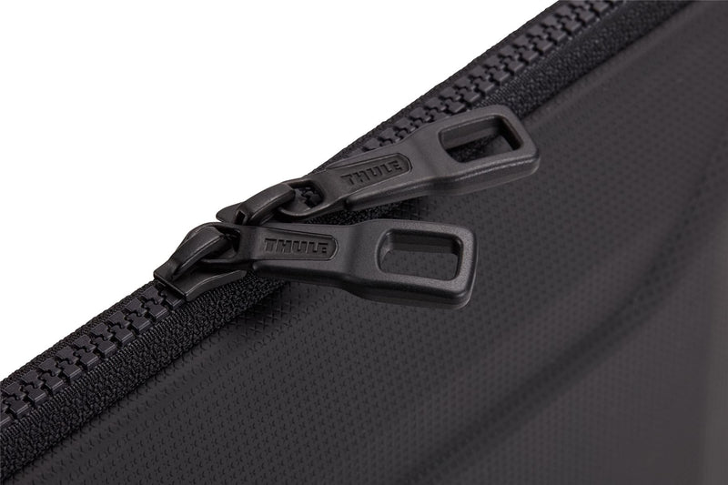 Thule Gauntlet MacBook Pro® Sleeve 16" 3204523 Thule - Dynamic Drive
