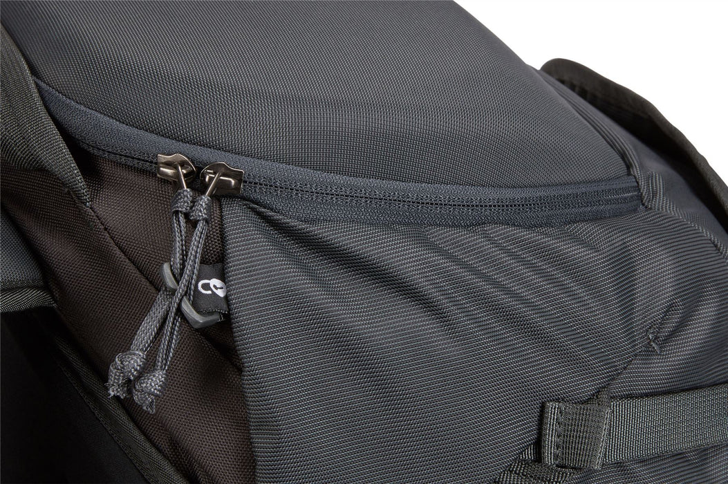 Thule Landmark 70L Women's 3203733 Thule - Dynamic Drive