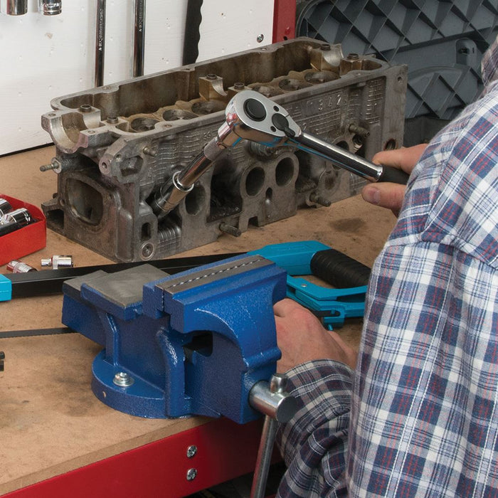 Silverline Workshop Vice 100mm (4") Jaw Capacity 100mm / 4.5kg Silverline - Dynamic Drive