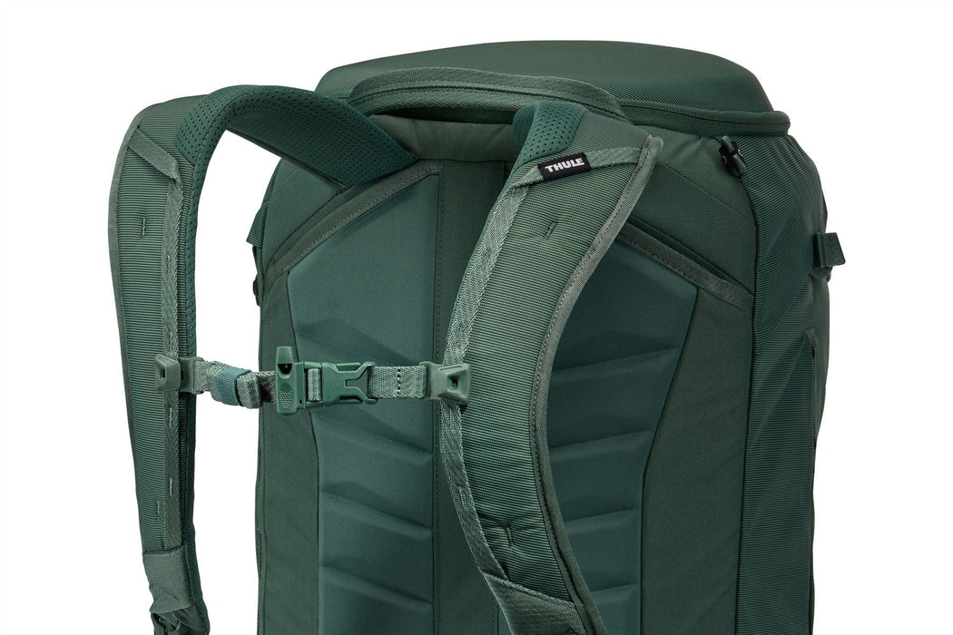 Thule Landmark 40L travel pack hazy green Thule - Dynamic Drive