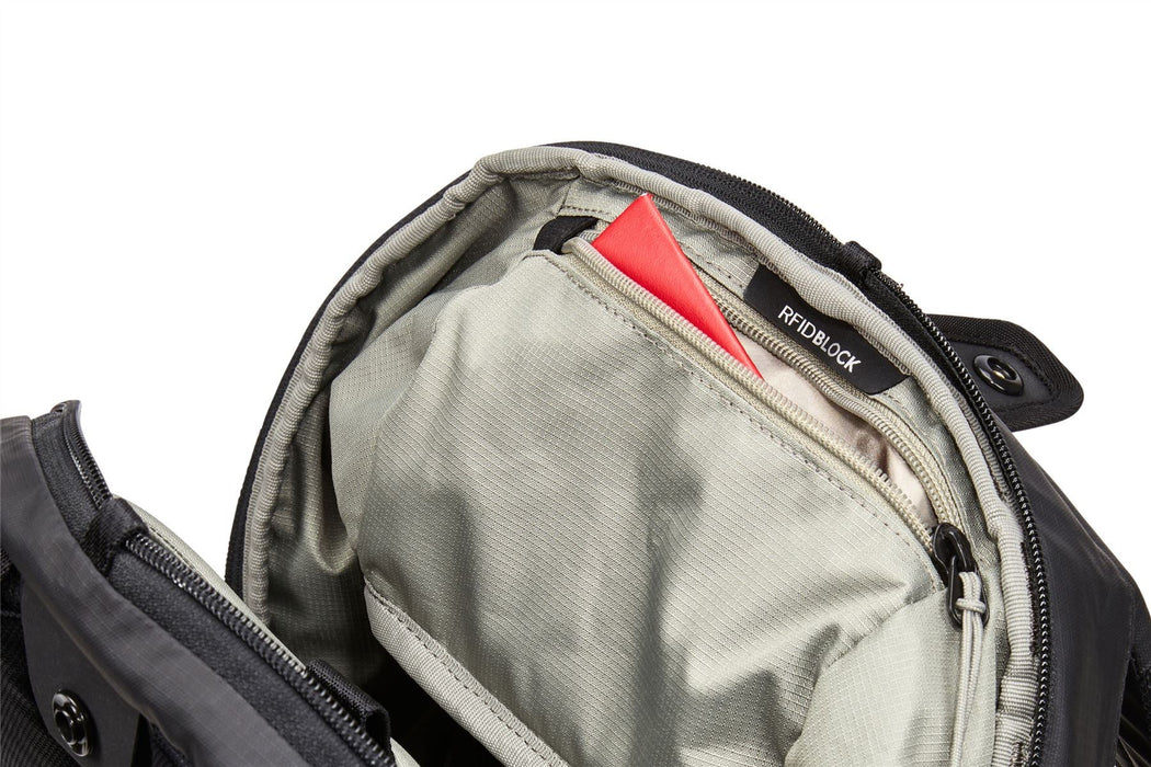 Thule Tact backpack 16L 3204711 Thule - Dynamic Drive