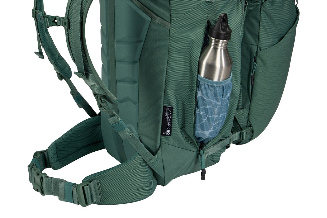 Thule Landmark 60L Women's travel pack hazy green Thule - Dynamic Drive