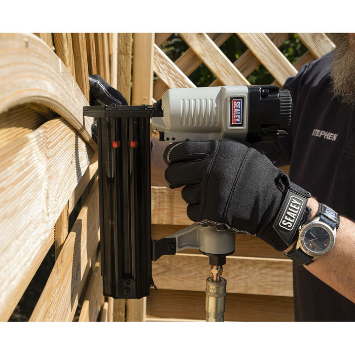 Sealey Air Nail Gun 15-50mm Capacity 1/4" BSP 18 Gauge Brad Nailer SA791 Sealey  - Dynamic Drive