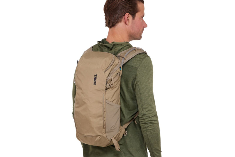 Thule AllTrail hydration pack 16L Faded Khaki tan Thule - Dynamic Drive