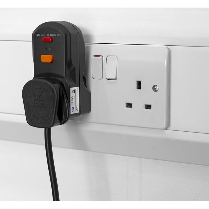 Sealey RCD Safety Adaptor 230V RCD981 Sealey - Dynamic Drive