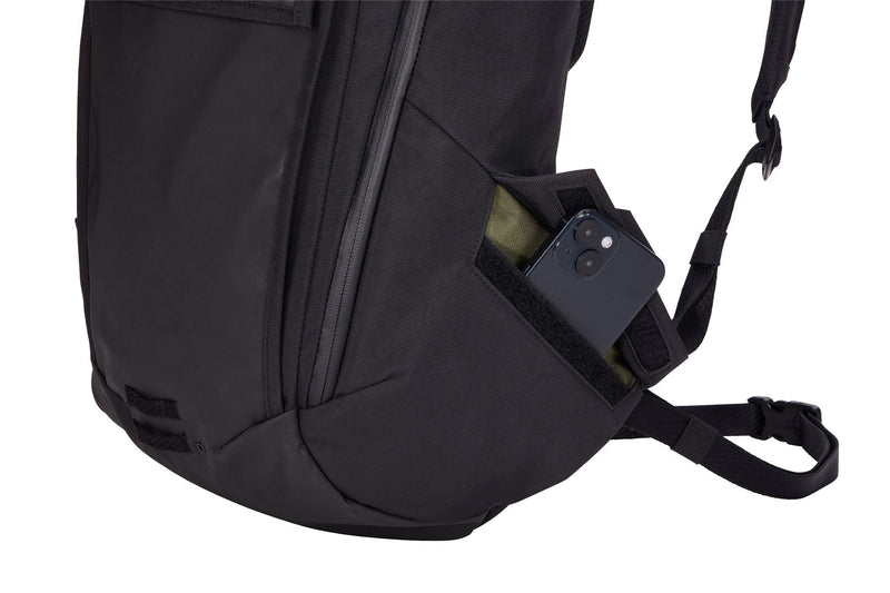 Thule Paramount bike commute backpack black 20L Thule - Dynamic Drive