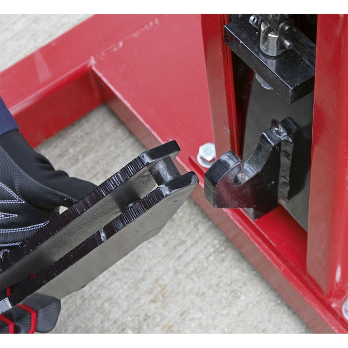 Sealey Vehicle Lift 1.5 Tonne Air/Hydraulic with Foot Pedal AVR1500FP Sealey - Dynamic Drive