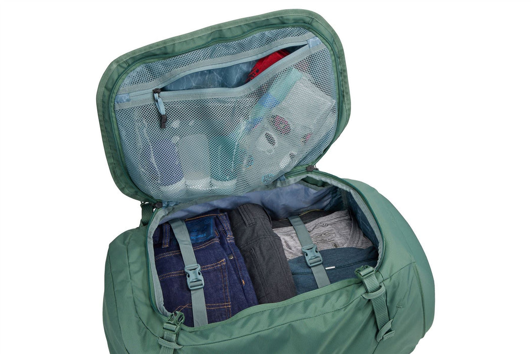 Thule Landmark 40L travel pack hazy green Thule - Dynamic Drive