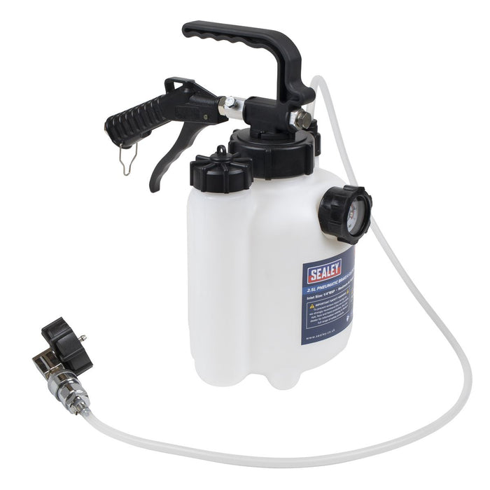 Sealey Pneumatic Brake & Clutch Bleeder 2.5L VS830 Sealey - Dynamic Drive