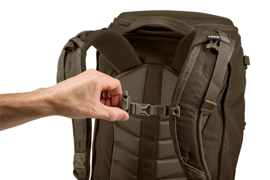 Thule Landmark 70L travel pack deep khaki Thule - Dynamic Drive