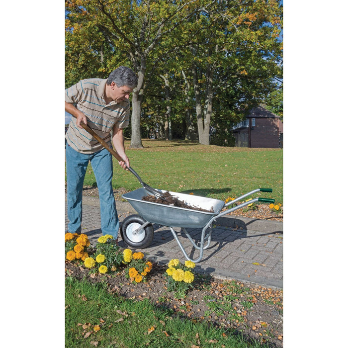Draper Galvanised Wheelbarrow, 65L 31619 Draper - Dynamic Drive