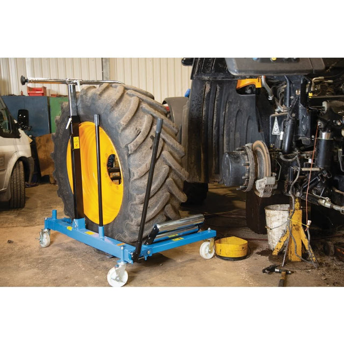 Draper Wheel Removal Trolley, 1500kg 01079 Draper - Dynamic Drive