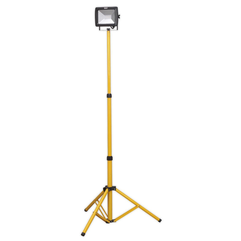 Sealey Telescopic Floodlight 20W Smd Led 110V Sealey - Dynamic Drive
