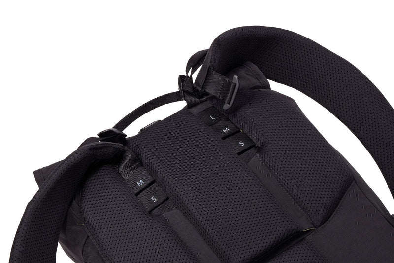 Thule Paramount bike commute backpack black 20L Thule - Dynamic Drive