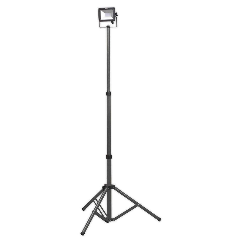Sealey Telescopic Floodlight 10W Smd Led 230V Sealey - Dynamic Drive