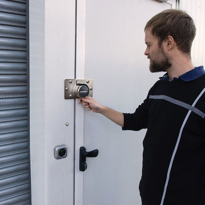 Silverline Heavy Duty Van Lock & Hasp 73mm Silverline - Dynamic Drive