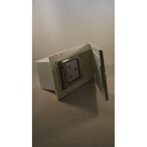 W4 Waterproof Mains Outlet 13Amp 20041 W4 - Dynamic Drive