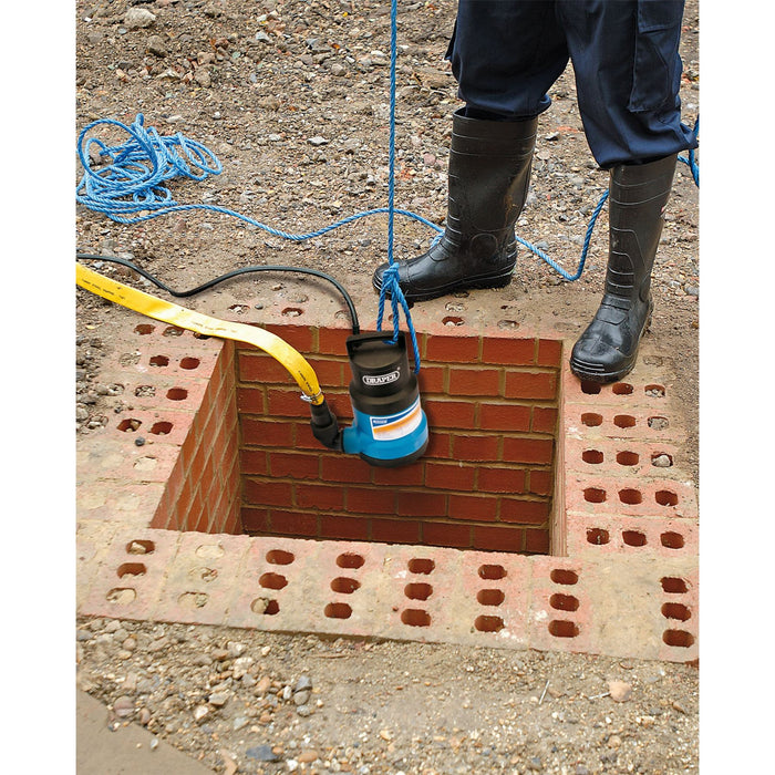 Draper Submersible Dirty Water Pump with Float Switch, 200L/Min, 750W 61667 Draper - Dynamic Drive