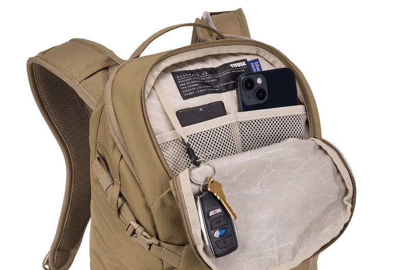 Thule AllTrail hydration pack 22L Faded Khaki tan Thule - Dynamic Drive