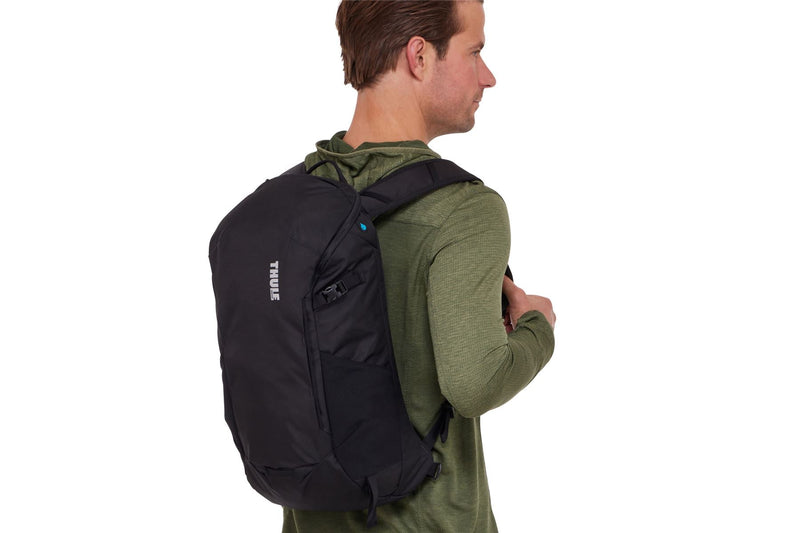 Thule AllTrail 18L daypack with rain cover black Thule - Dynamic Drive