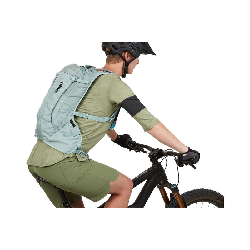 Thule Vital Women's Hydration Pack 8L Alaska Light Blue Hydration Pack Thule - Dynamic Drive