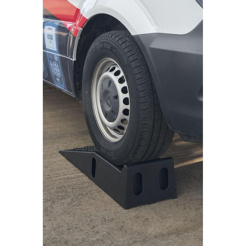 Sealey Car Ramps 1.5 Tonne Capacity per Ramp 3 Tonne Capacity per Pair CAR3000C Sealey - Dynamic Drive