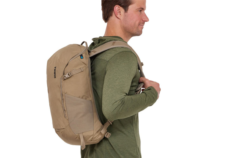 Thule AllTrail 18L daypack with rain cover Faded Khaki tan Thule - Dynamic Drive