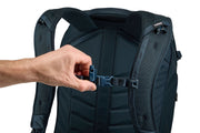 Thule Landmark 60L travel pack darkest blue Thule - Dynamic Drive