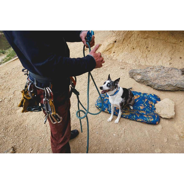 Ruffwear Basecamp Dog Bed in Deep Jungle (Large) Ruffwear - Dynamic Drive