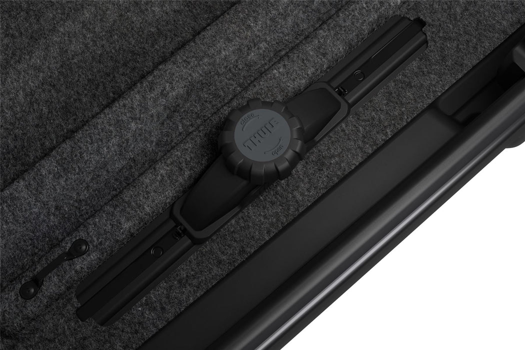Thule Vector M roof box black metallic Rooftop cargo carrier Thule - Dynamic Drive