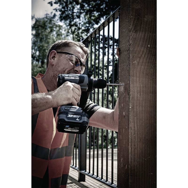 Draper XP20 20V Brushless Combi Drill, 135Nm, 1 x 4.0Ah Battery, 1 x Fast Charge Draper - Dynamic Drive