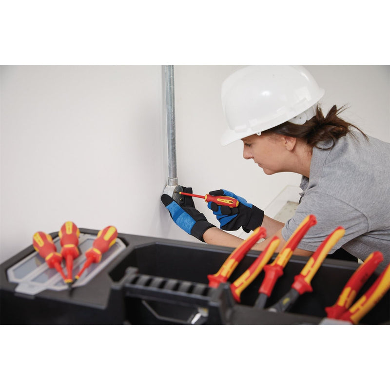 Draper XP1000 VDE Plain Slot Screwdriver, 4.0 x 100mm 64414 Draper - Dynamic Drive