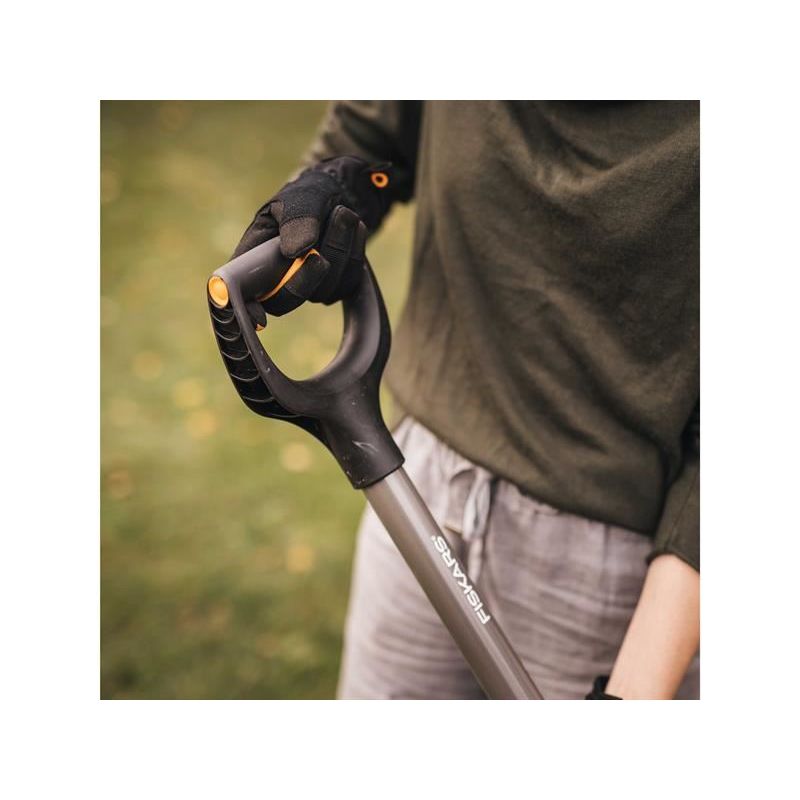 Fiskars Ergonomic™ Rounded Spade Fiskars - Dynamic Drive