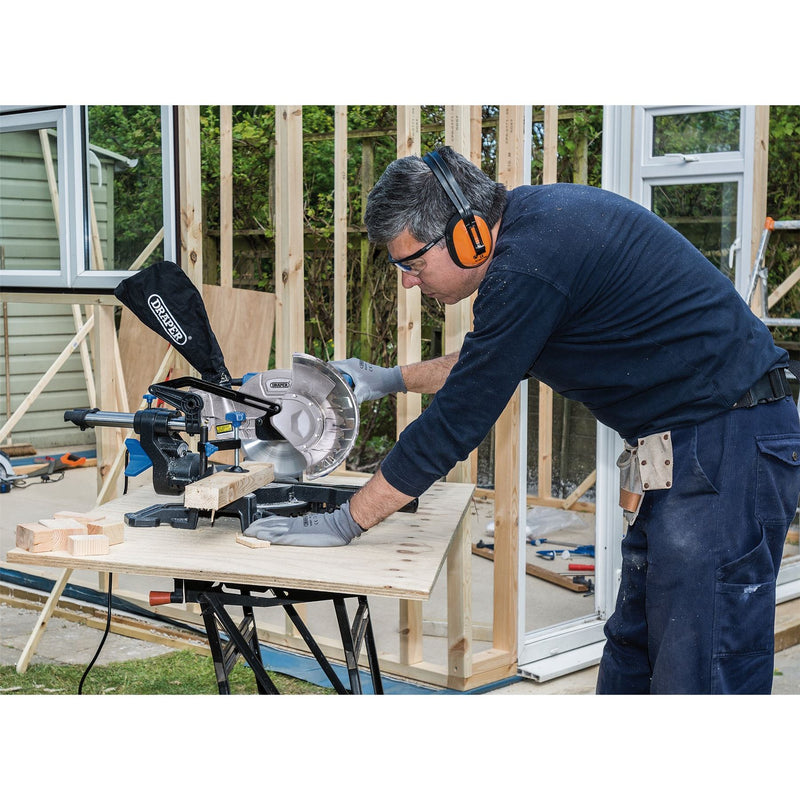 Draper Sliding Compound Mitre Saw with Laser Cutting Guide, 210mm, 1500W 83677 Draper - Dynamic Drive